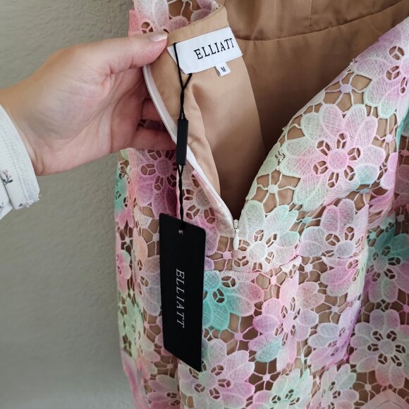 NWT Elliatt Zadar Halter Backless Mini Dress Medium US 6 - Picture 8 of 8